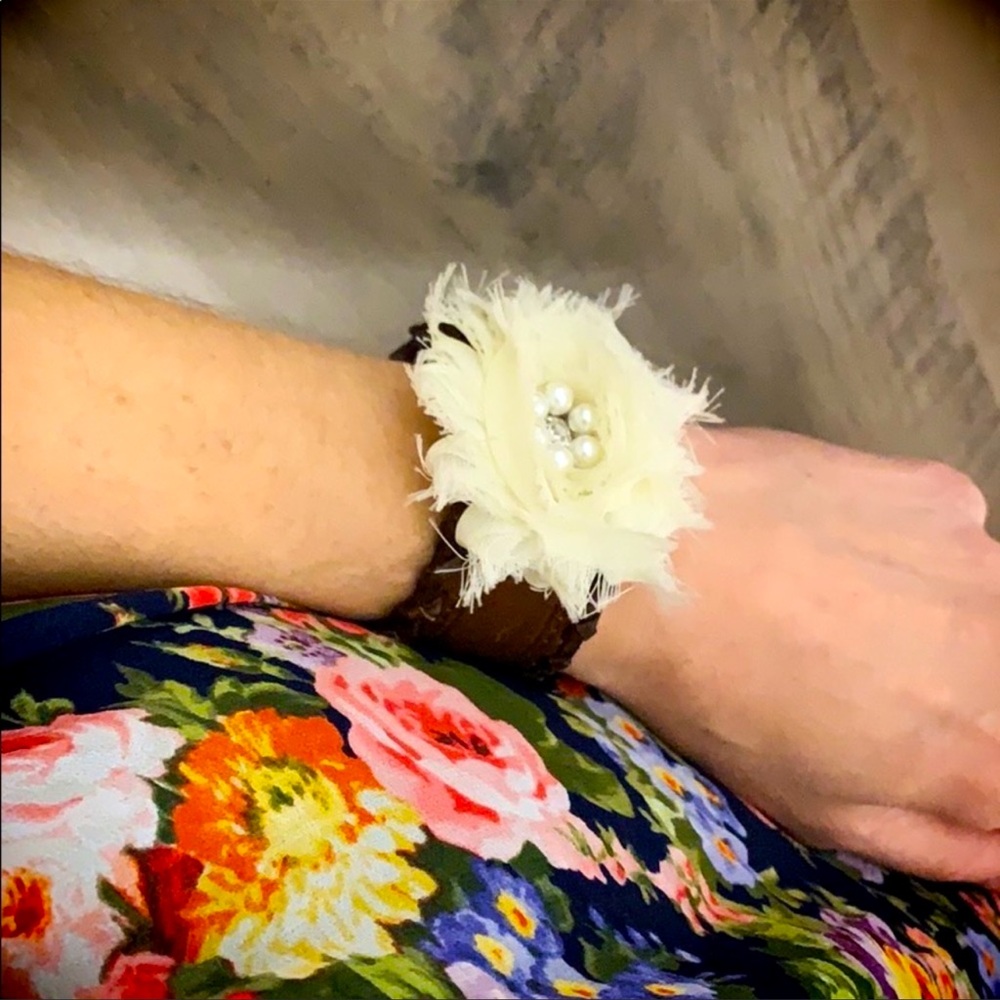 UP-CYCLED!♻️ Leather Ivory Rose Flower Rhinestones Embellished Cuff Bracelet